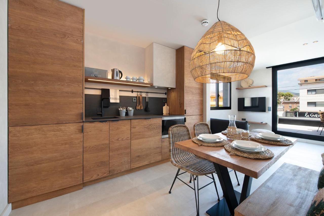 Apartamentos Balisse Castelldefels Esterno foto