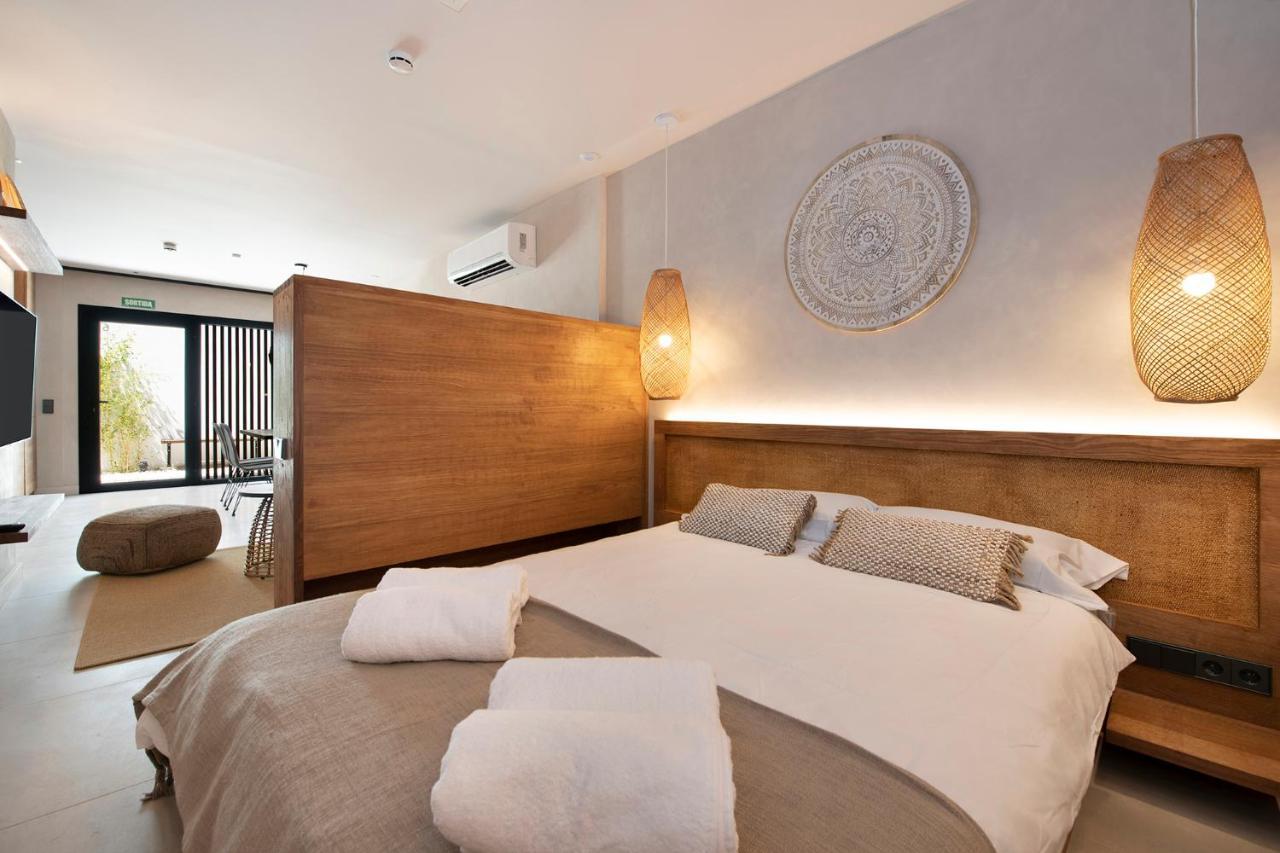 Apartamentos Balisse Castelldefels Esterno foto