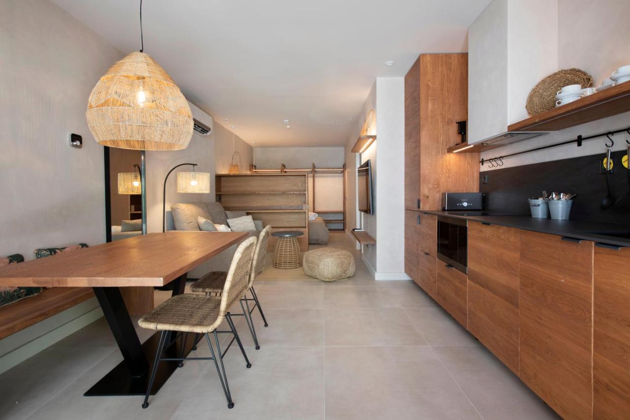 Apartamentos Balisse Castelldefels Esterno foto