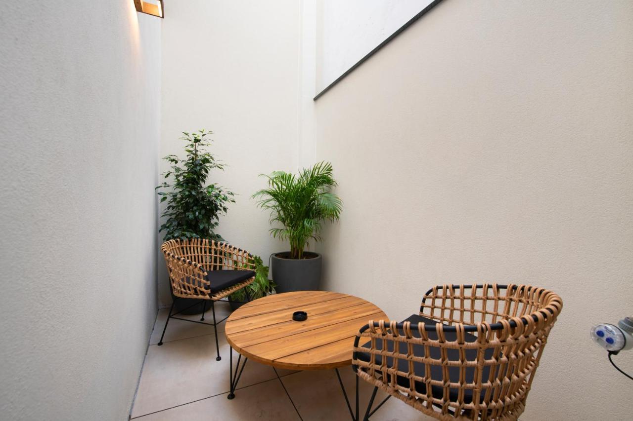 Apartamentos Balisse Castelldefels Esterno foto