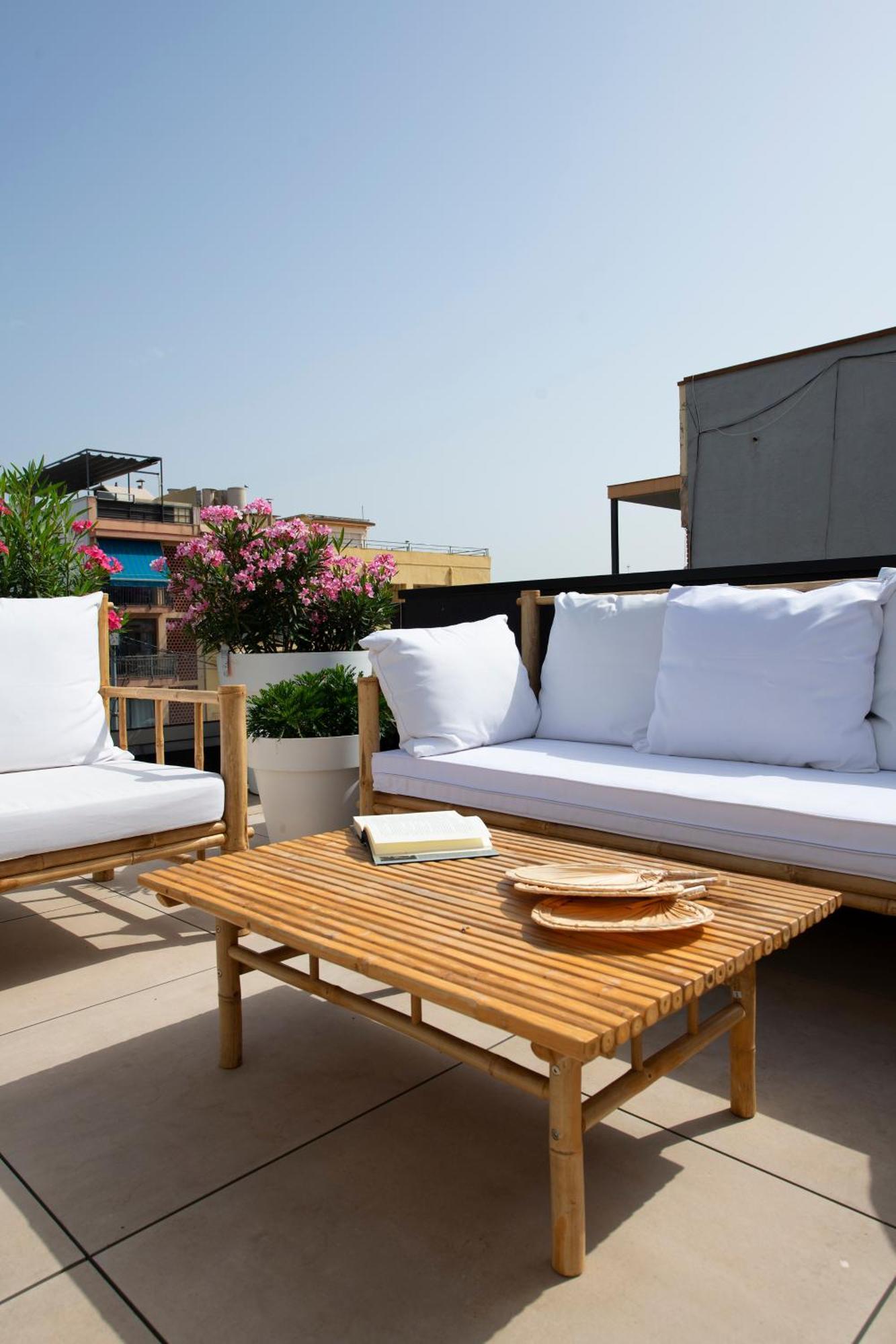 Apartamentos Balisse Castelldefels Esterno foto