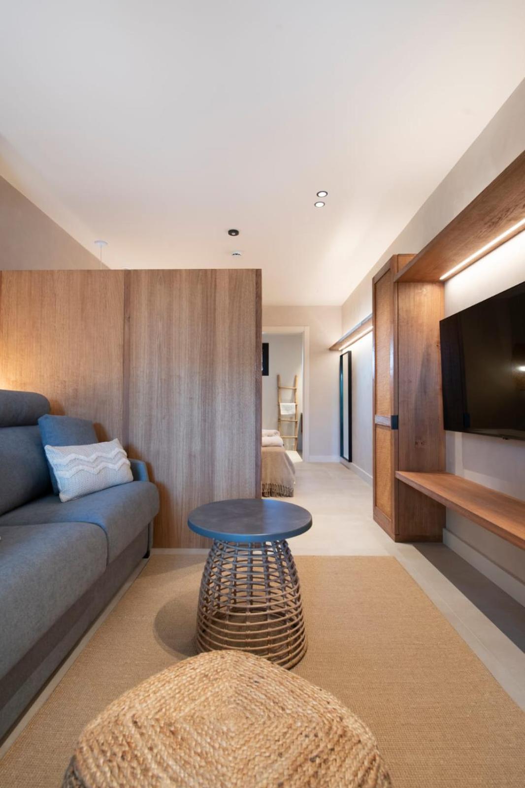 Apartamentos Balisse Castelldefels Esterno foto